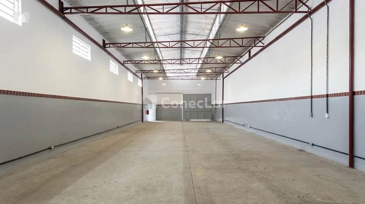 Galpão Comercial ou Industrial para Alugar com 400 m² em Barueri, SP