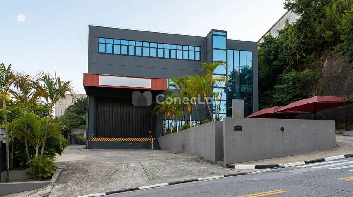 Galpão Comercial e Industrial para Alugar ou Vender com 3.510 m² em Itapevi, SP – Polo Industrial