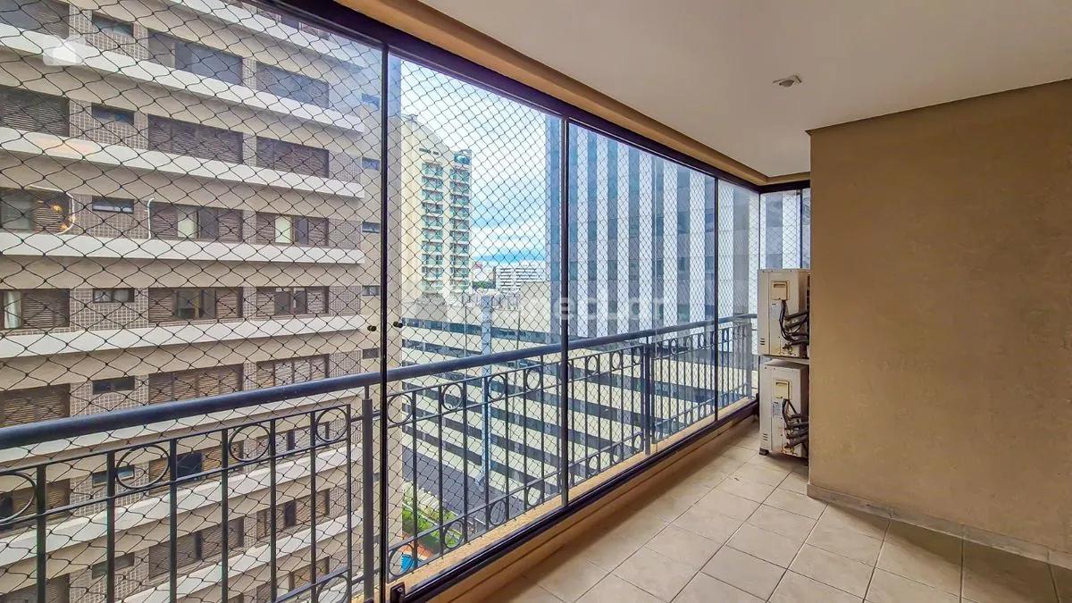 Apartamento à venda no Saint Paul Alphaville com 175m²