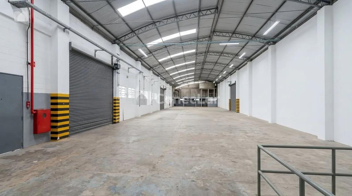 Galpão Comercial ou Industrial para Alugar com 2.000 m² em Barueri, SP – Infraestrutura Logística de Grande Porte