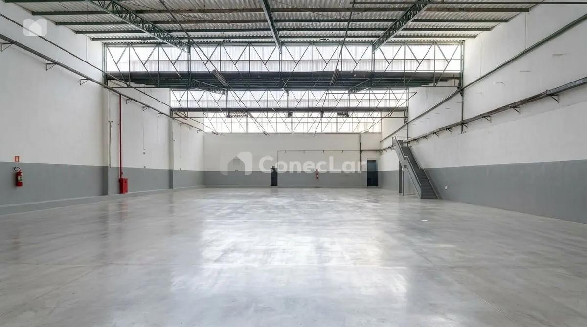 Galpão Comercial ou Industrial para Alugar com 1.179 m² em Barueri, SP – Infraestrutura de Alto Padrão