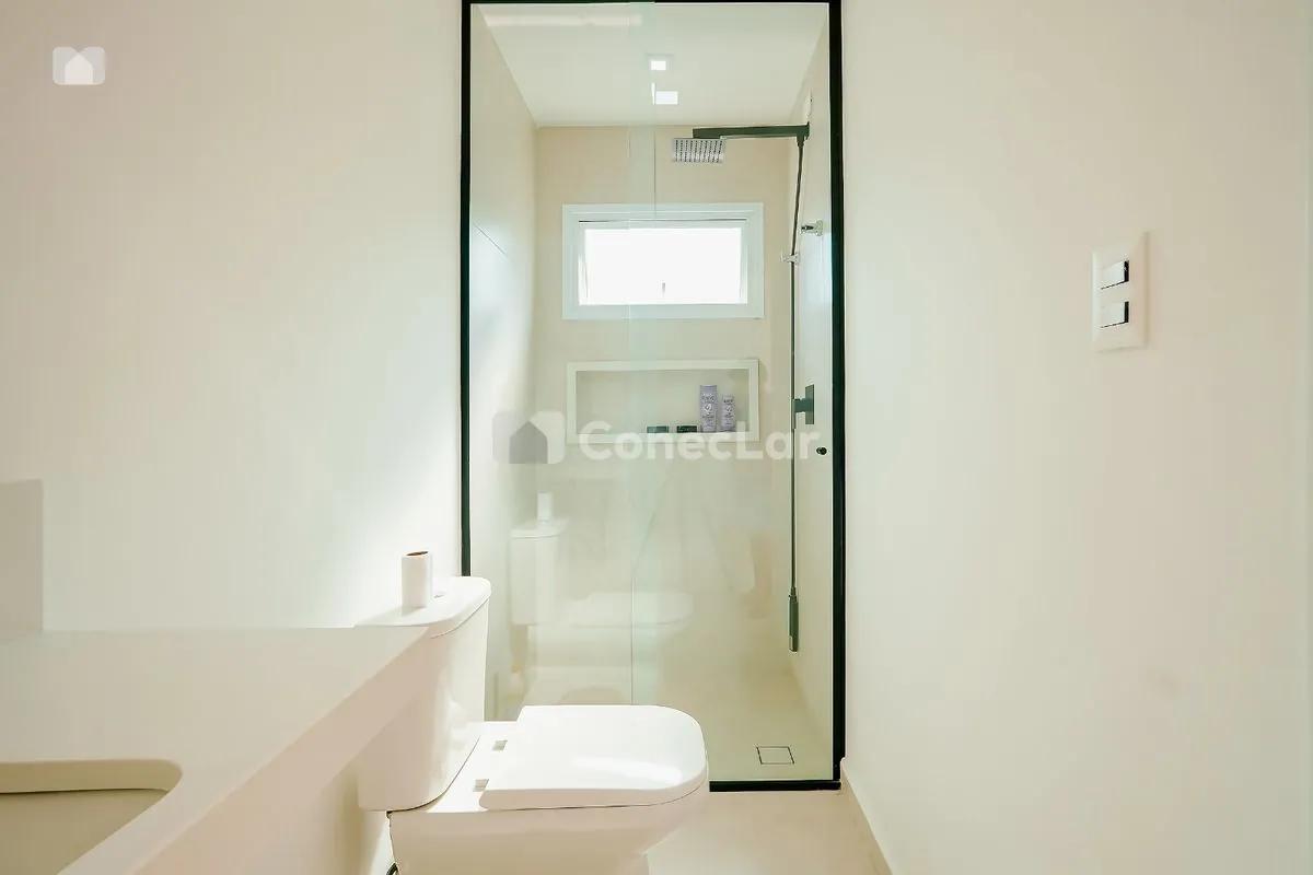 Casa à venda no Valville 01 com automação, piscina e carregador elétrico