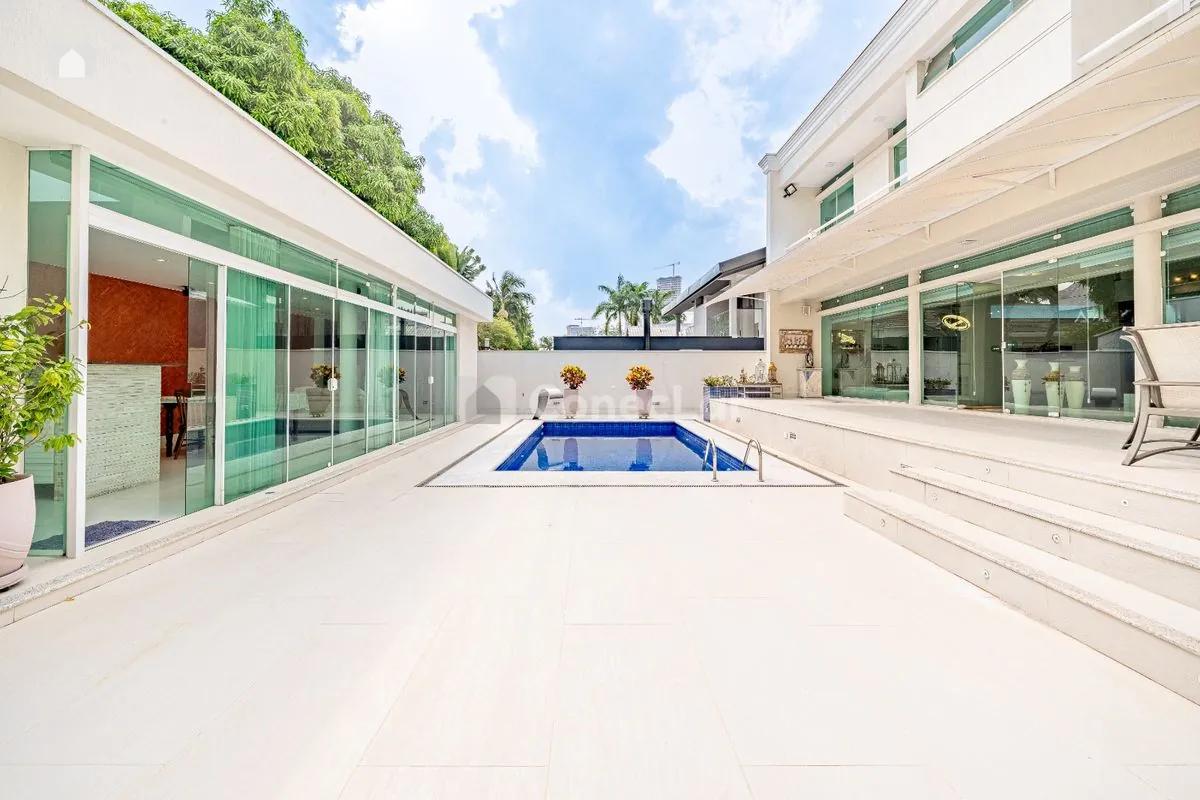 Casa mobiliada à venda em Alphaville 02 com 4 suítes e piscina