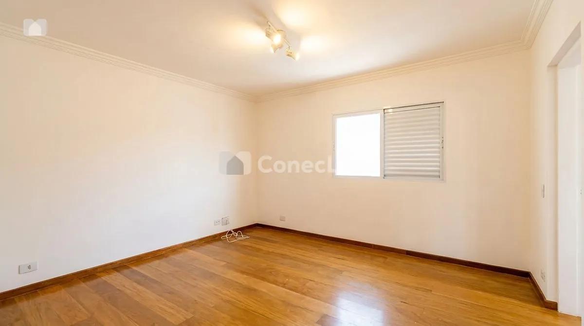 Casa à venda e para alugar no Alphaville 9 com piscina e sauna